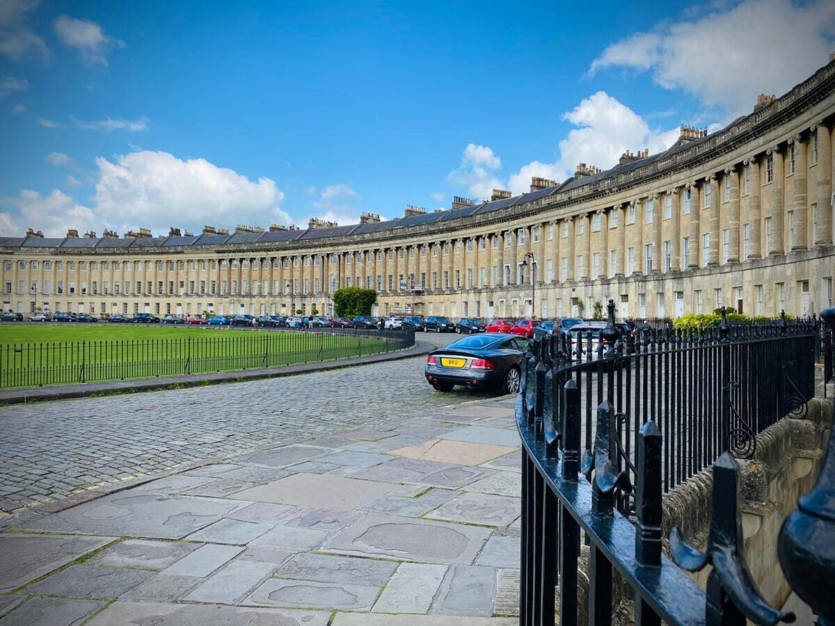 Spacious City Centre Apartment Bath Exterior foto